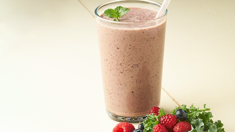 Date sugar smoothie with mixed berries.