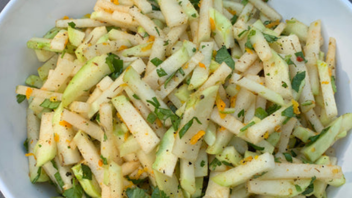 Crispy Kohlrabi Slaw