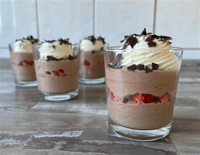Image of Nutella Mousse mit Erdbeeren