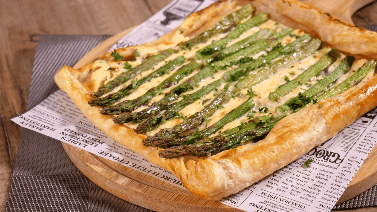 Air fryer Asparagus and Ricotta Tart