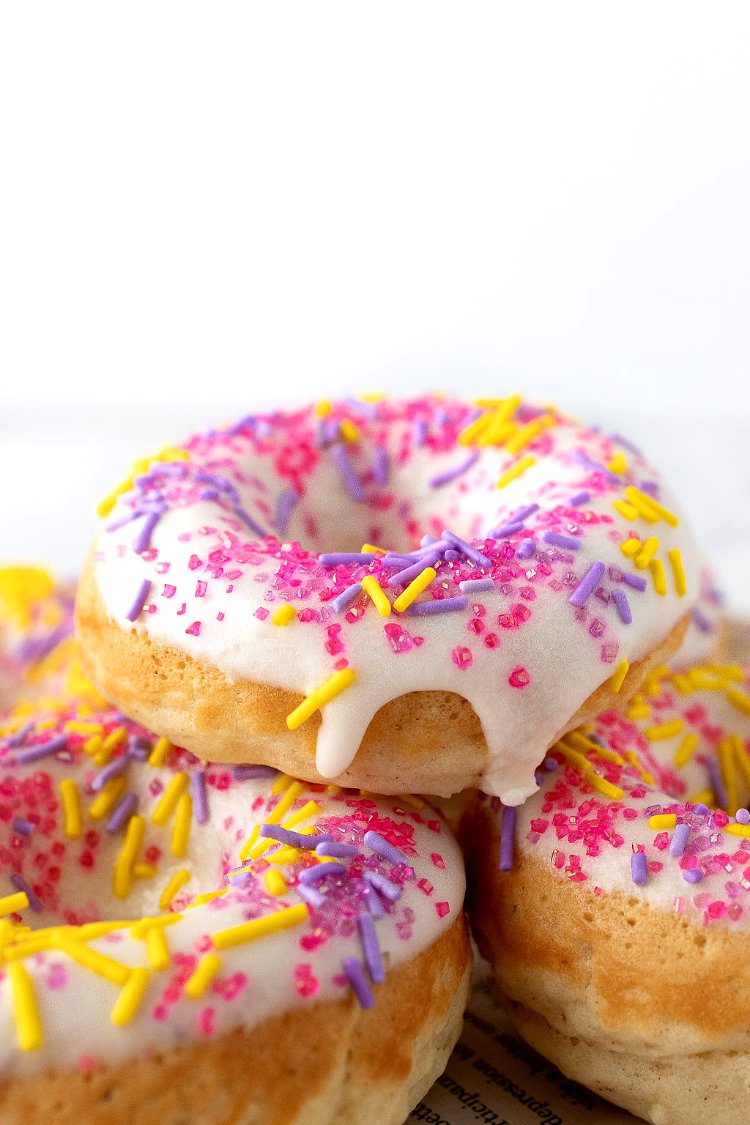 Image of 11. Optional, decorate with your favourite sprinkles.