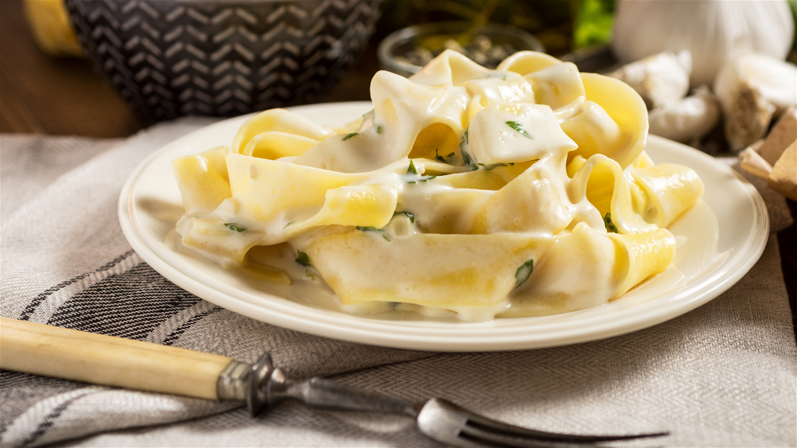 Image of Creamy Vegan Alfredo Pasta Sauce Recipe