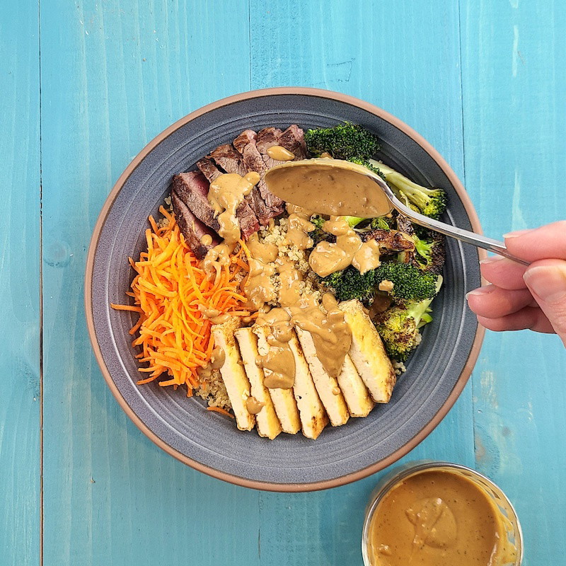 Quinoa Bowl with "Peanut" sauce