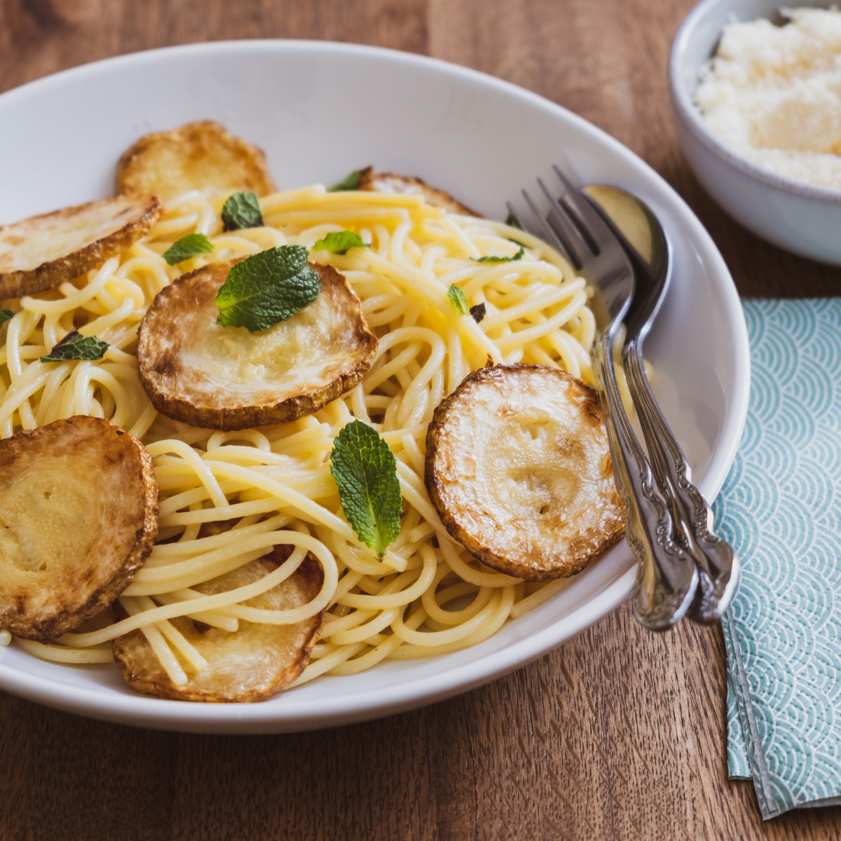 Pasta con la zucchina fritta - Pasta mit frittierter Zucchini