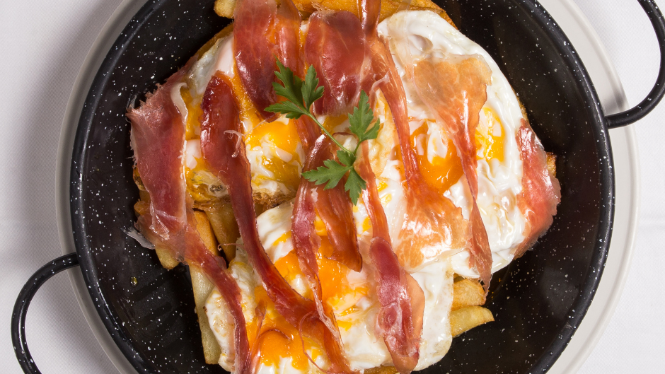 Image of BROKEN EGGS WITH IBERIAN HAM