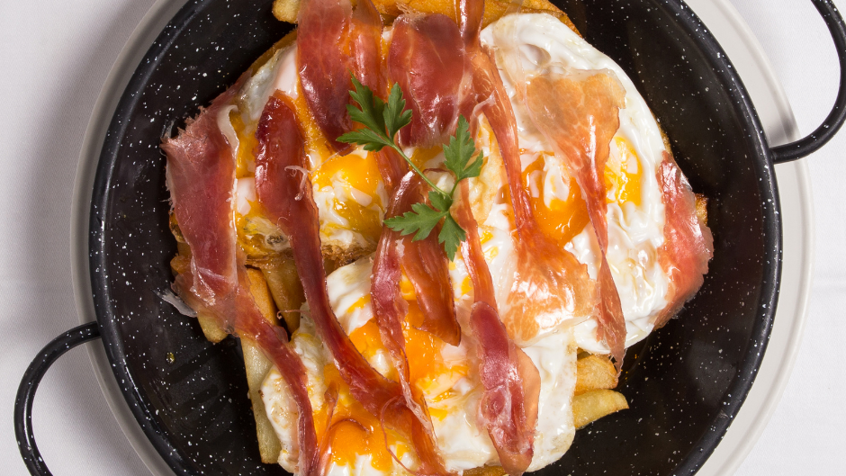 Image of BROKEN EGGS WITH IBERIAN HAM 