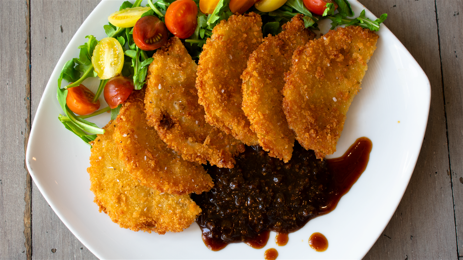 Image of Fried Green Tomatoes with TonTon® Hibachi Bacon Jam 