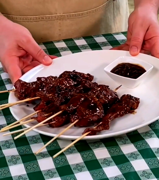 Image of Carne en palito con BBQ de tamarindo