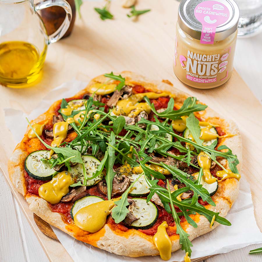 Vegane Pizza mit Cashewkäse