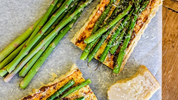 Image of Asparagus Tart with Nutmeg