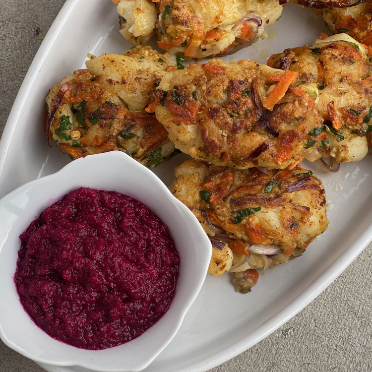 Image of Serve warm with the horseradish sauce.