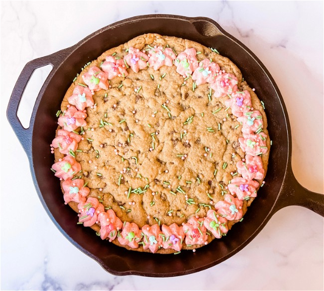 Image of Cast Iron Cookie Cake 