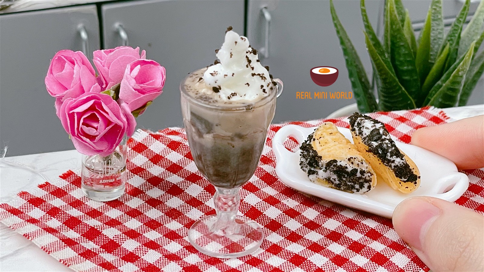 Image of Tiny food Recipe: Oreo Cookies and cream l Mini cooking at Real Miniature Kitchen