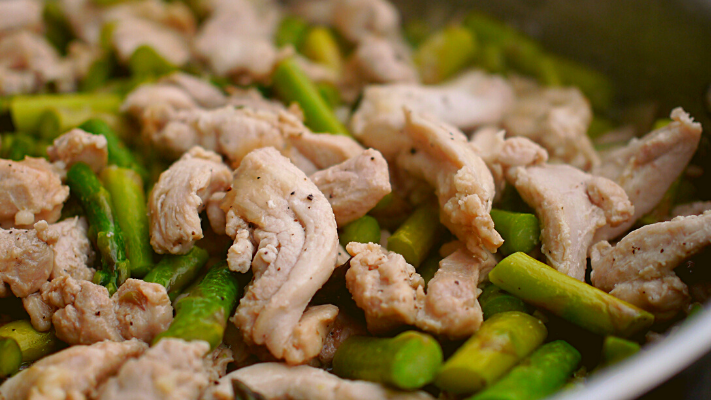 Image of Orange Garlic Chicken with Asparagus