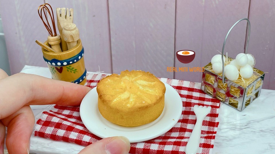 Image of Tiny food Recipe: Yabluchnyk - Ukrainian Apple Cake l Miniature cooking at Real mini world