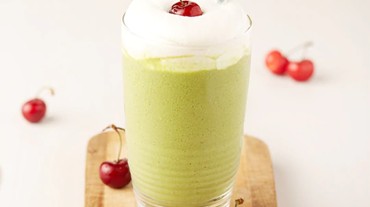 Image of Vanilla & Greens Milkshake Recipe