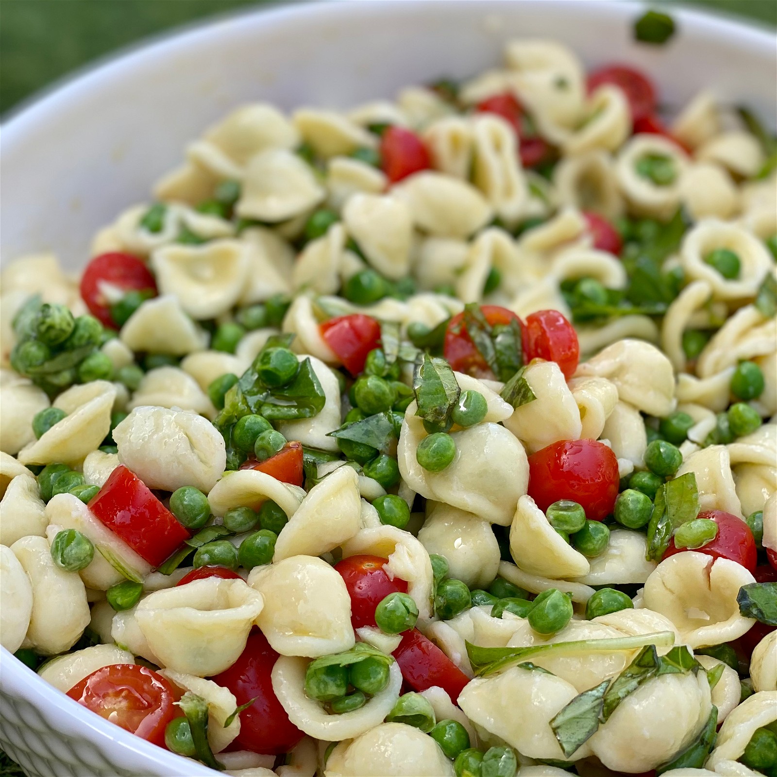 Summer Pasta with Tomatoes & Peas recipe by Nut Crumbs