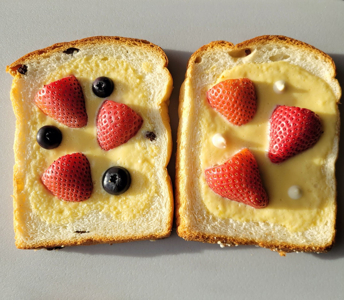 Custard Yogurt Toast