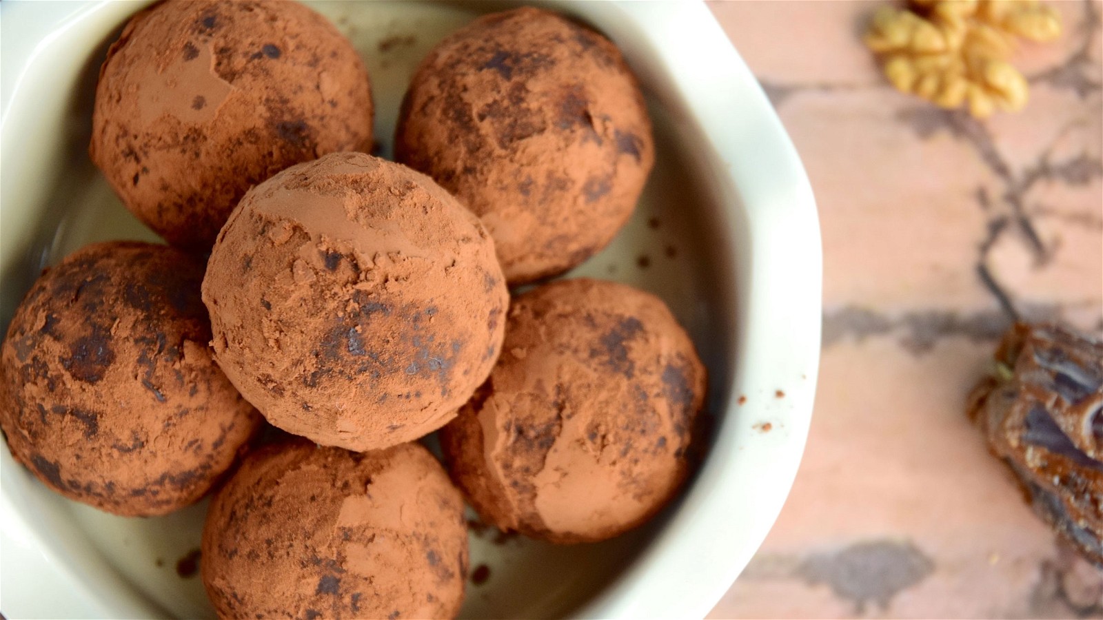 Image of WALNUT BALLS