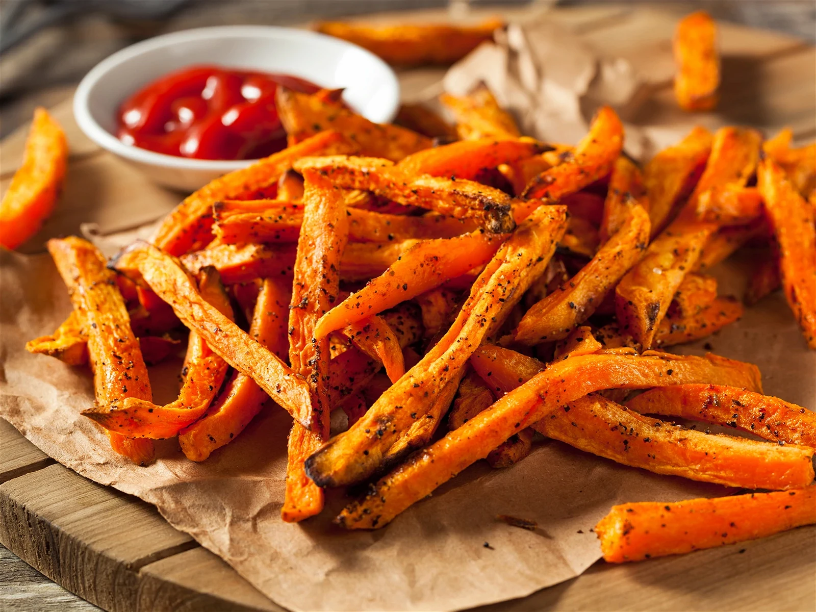 Crispy Baked Sweet Potato Fries –