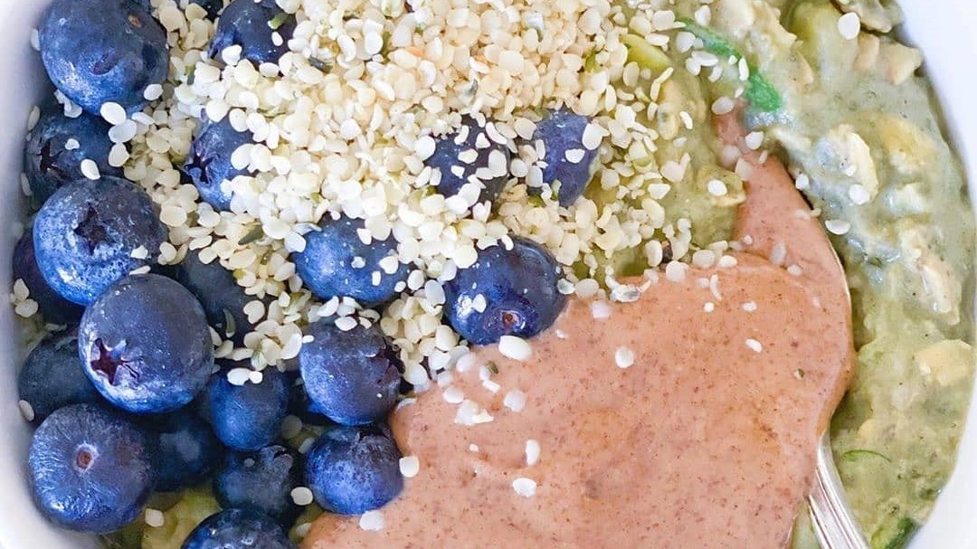 Image of MATCHA ZUCCHINI OATS