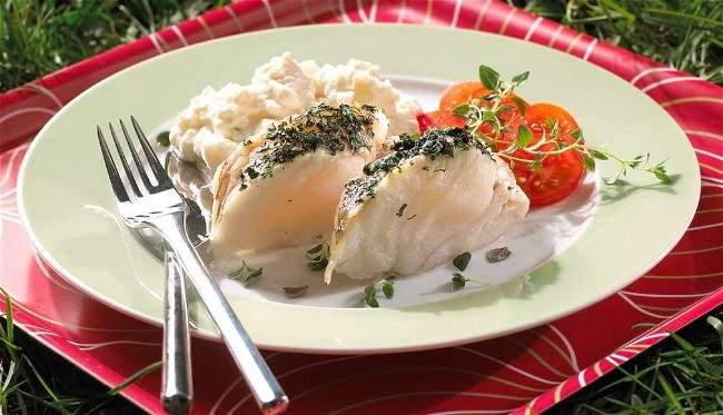 Image of Grillet urtemarinert breiflabb med potetsalat
