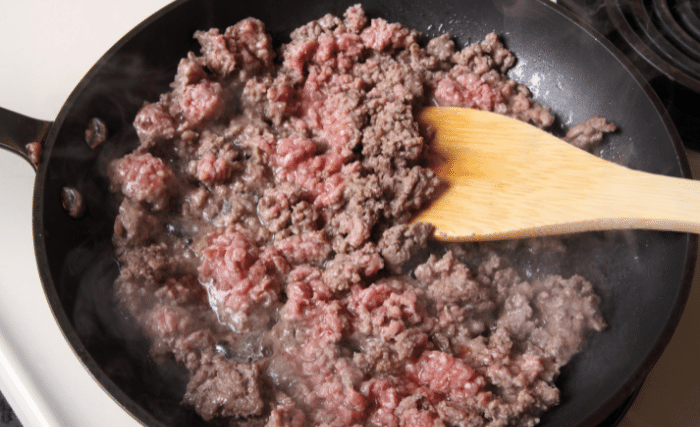 Image of Preparing ground beef is easy. First heat some oil or...