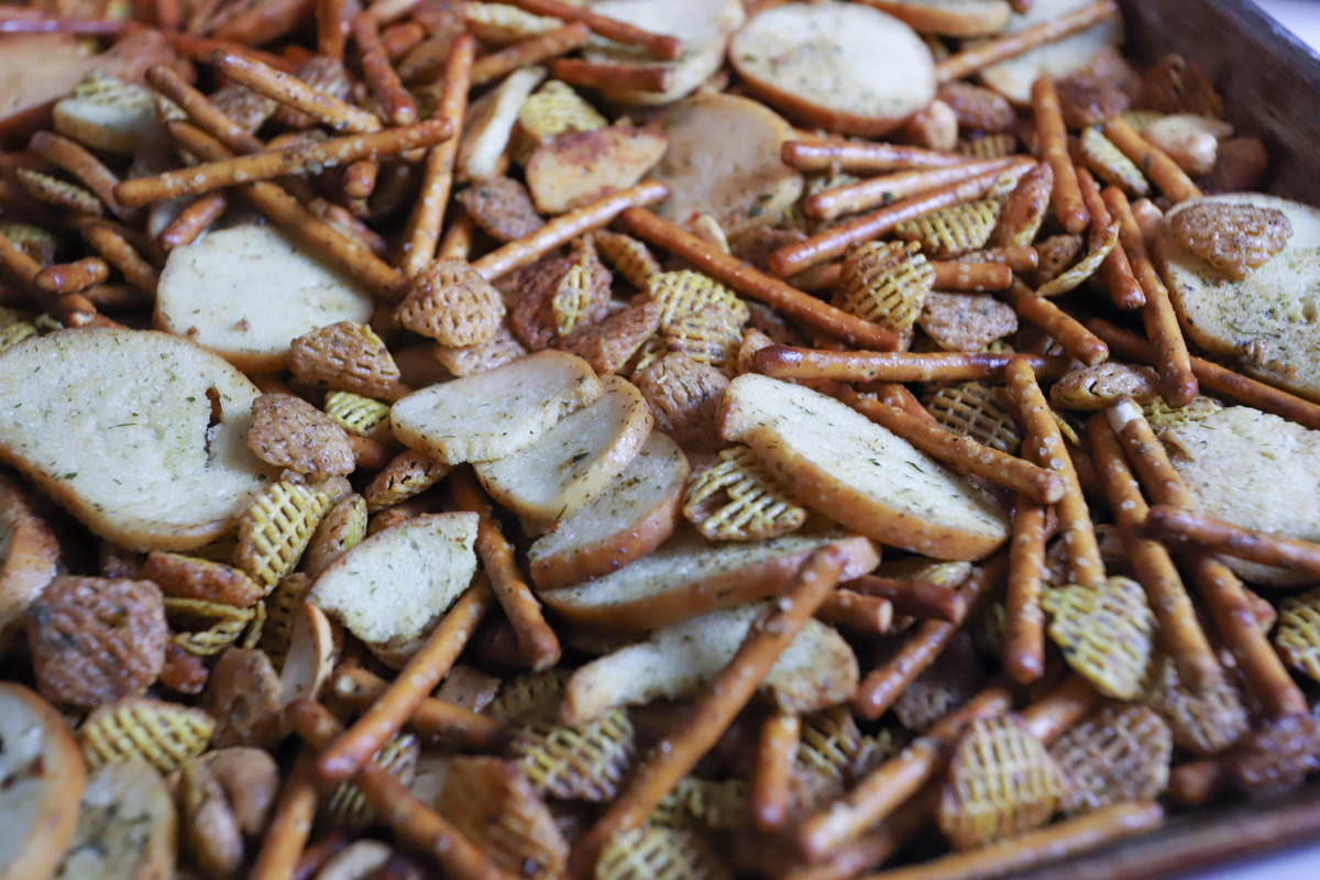 Dill Pickle Snack Mix
