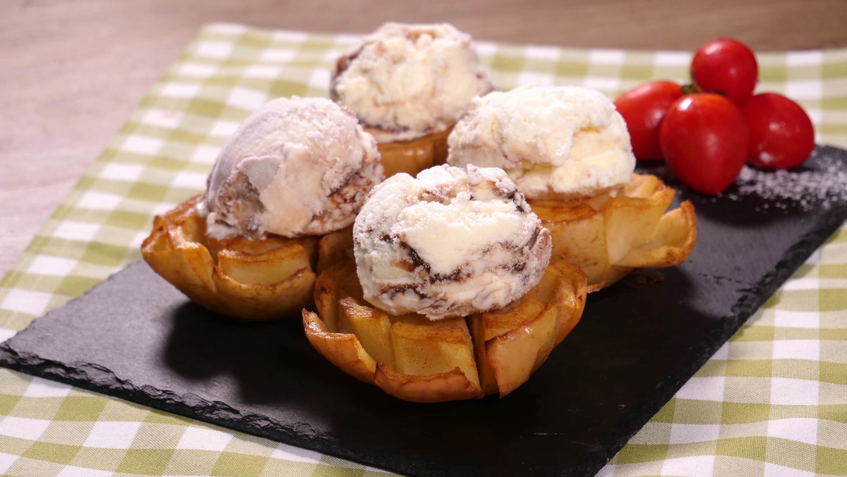 Air fryer Bloomin’ Apples