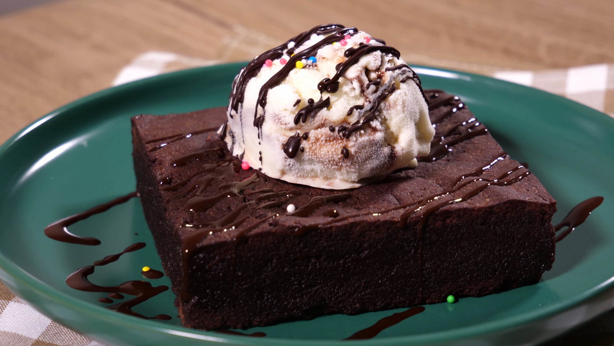 AIR FRYER BROWNIES
