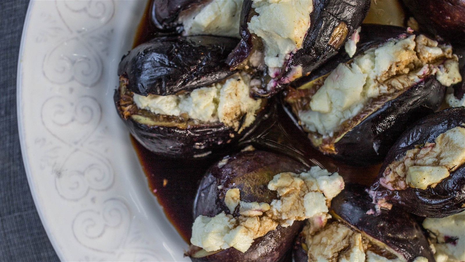 Image of Grilled Figs Stuffed with Goat Cheese Recipe