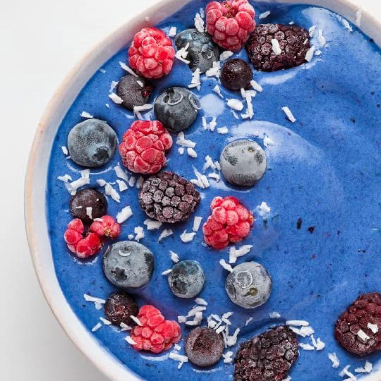 Organic Spirulina Vanilla Smoothie