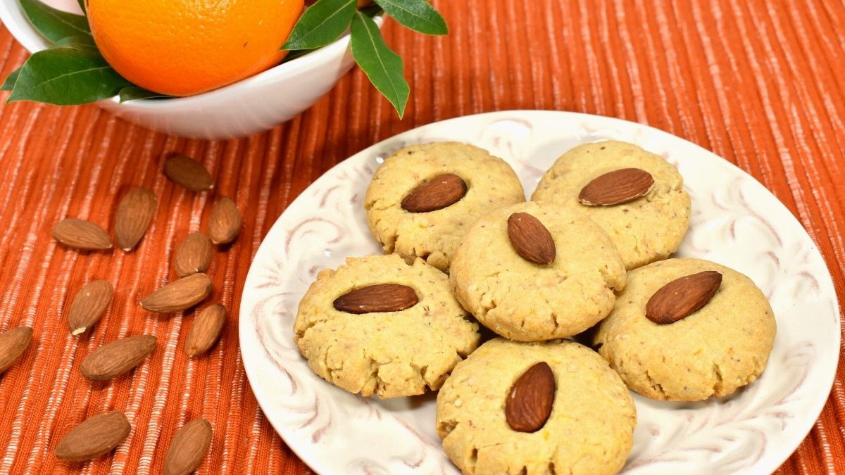 Image of Almond Orange Butter Cookies