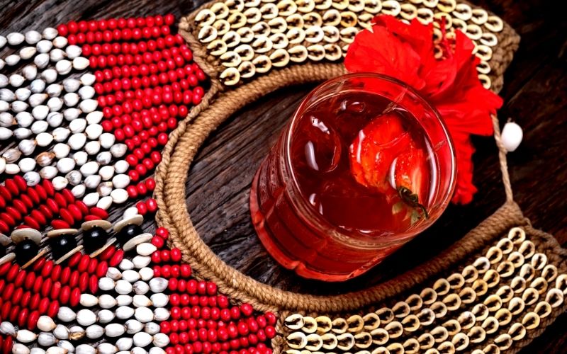 Bourbon Strawberry Iced Tea