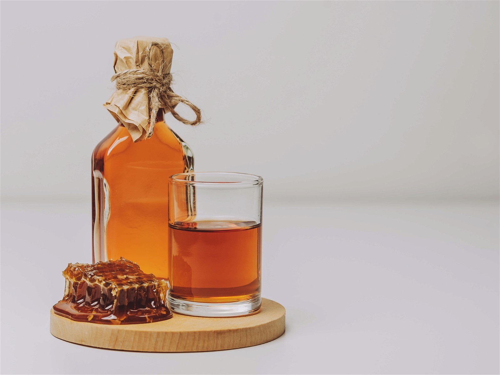 Honey, water, nutrients & yeast. Our Mead Making Kit will help you cra