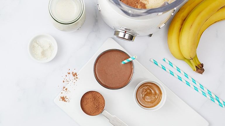 Chocomaca Banana Smoothie Recipe | Navitas Organics