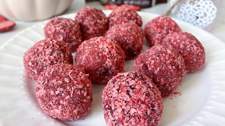 Image of Raspberry Cacao Truffles Recipe