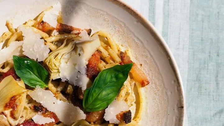 Image of Pasta Guanciale Pesto Rouge à l'ail des ours 