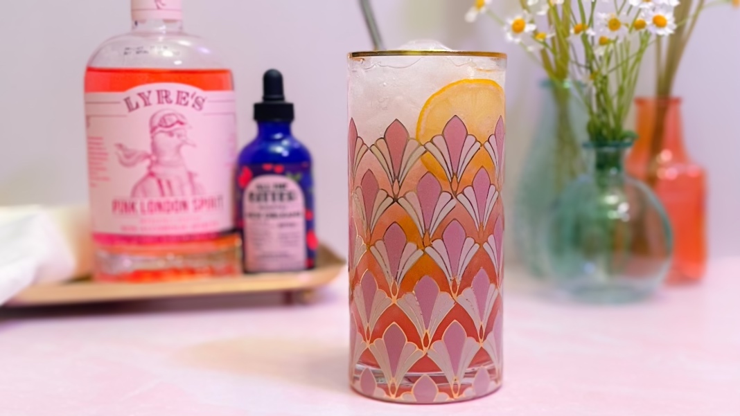 Image of Carly's Pink Lemonade (Non-Alcoholic Cocktail Recipe)