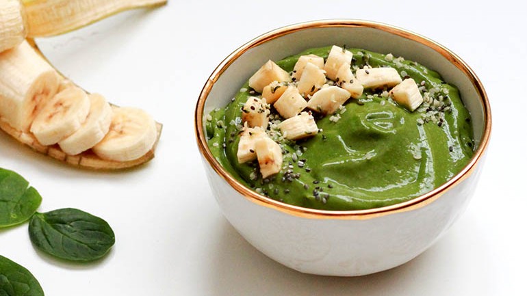 Image of Gingery Green Protein Smoothie Bowl Recipe