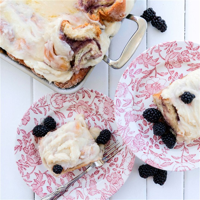 Image of Blackberry Cinnamon Rolls