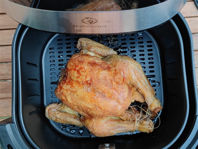 Image of Ein ganzes Hähnchen aus dem Nutri-Fryer I Rezept