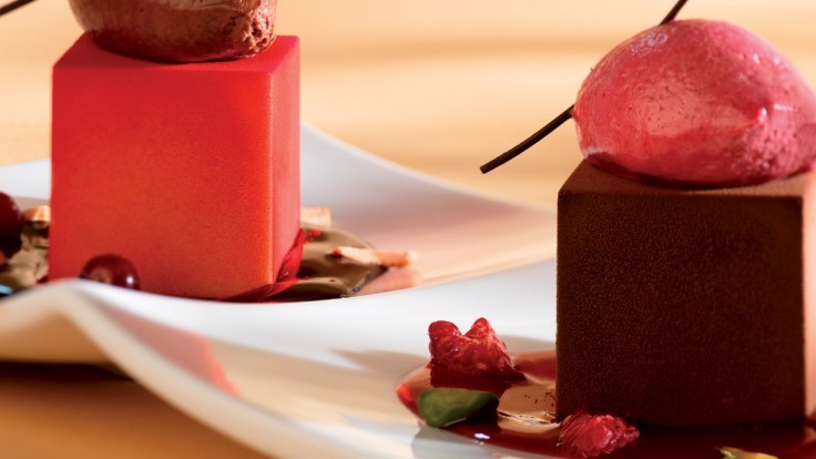 Image of Raspberry and dark chocolate duo dessert