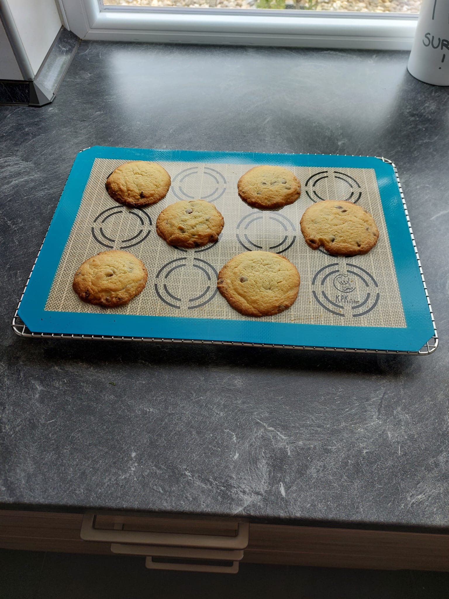 Image of Allow cookies to cool for 5 minutes and then transfer...