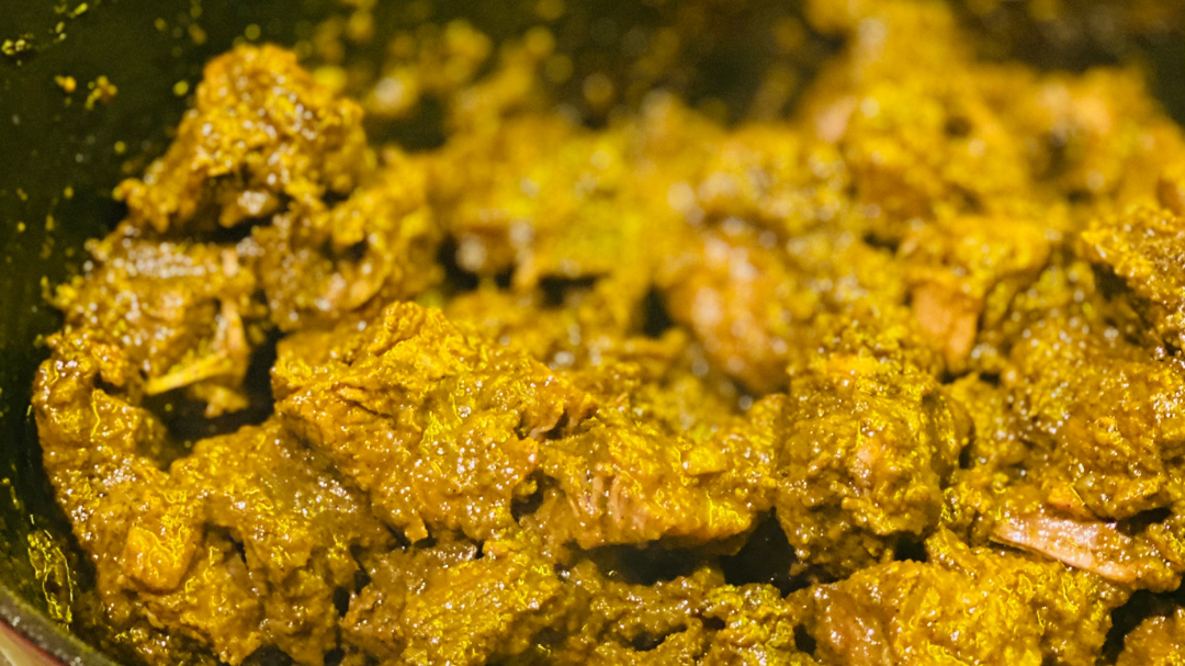 Dry beef curry image using organic spices