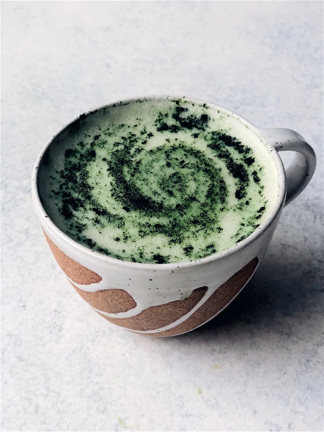 Image of Caffeine-Free Spirulina Latte
