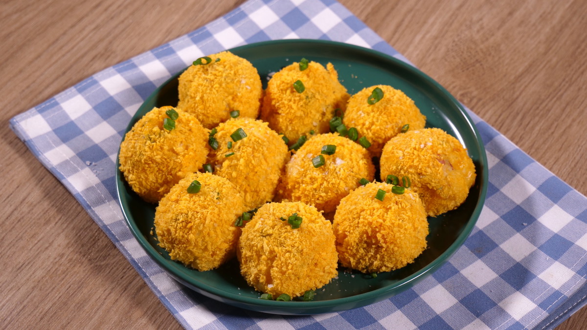 Air fryer Mashed Potato Balls
