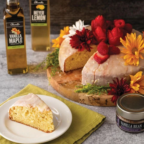 Image of CLASSIC OLIVE OIL CAKE WITH LEMON ICING