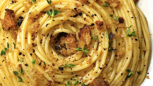 Image of One Pot Garlic & Caper Spaghetti
