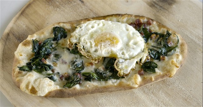 Image of Smoked Scamorza, Spinach and Pancetta Pizza